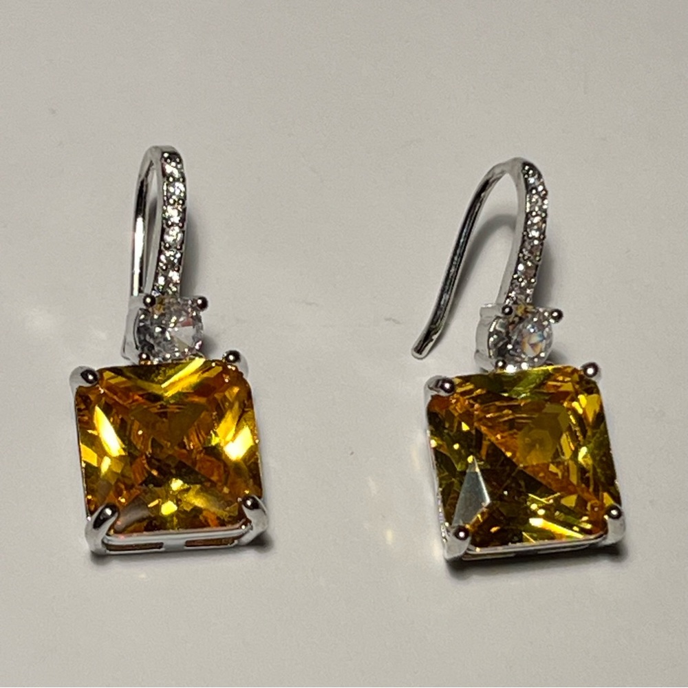 Exquisite Citrine Earrings - Picture 8 of 10